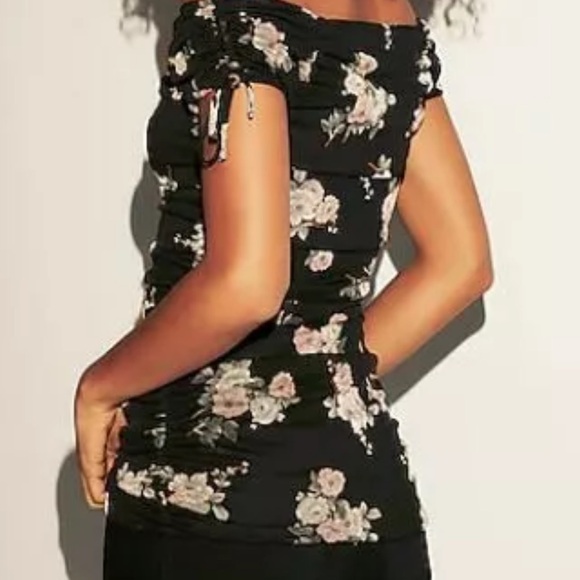 Express Off Shoulder Top - Picture 3 of 3